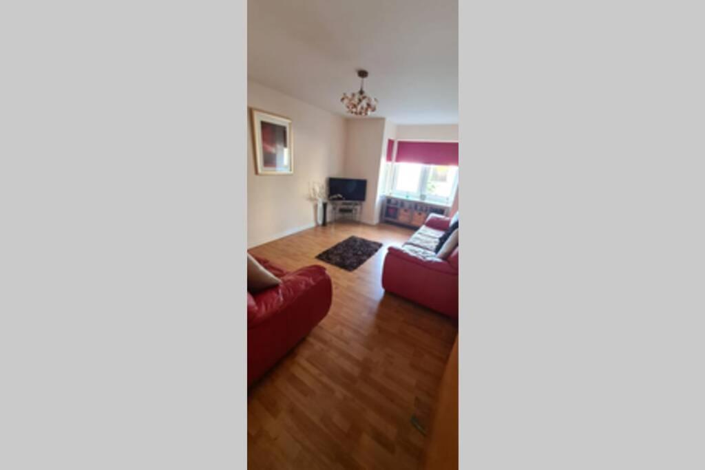 Lovely 2 Bed Apartment Close To Aberdeen Beach! Extérieur photo